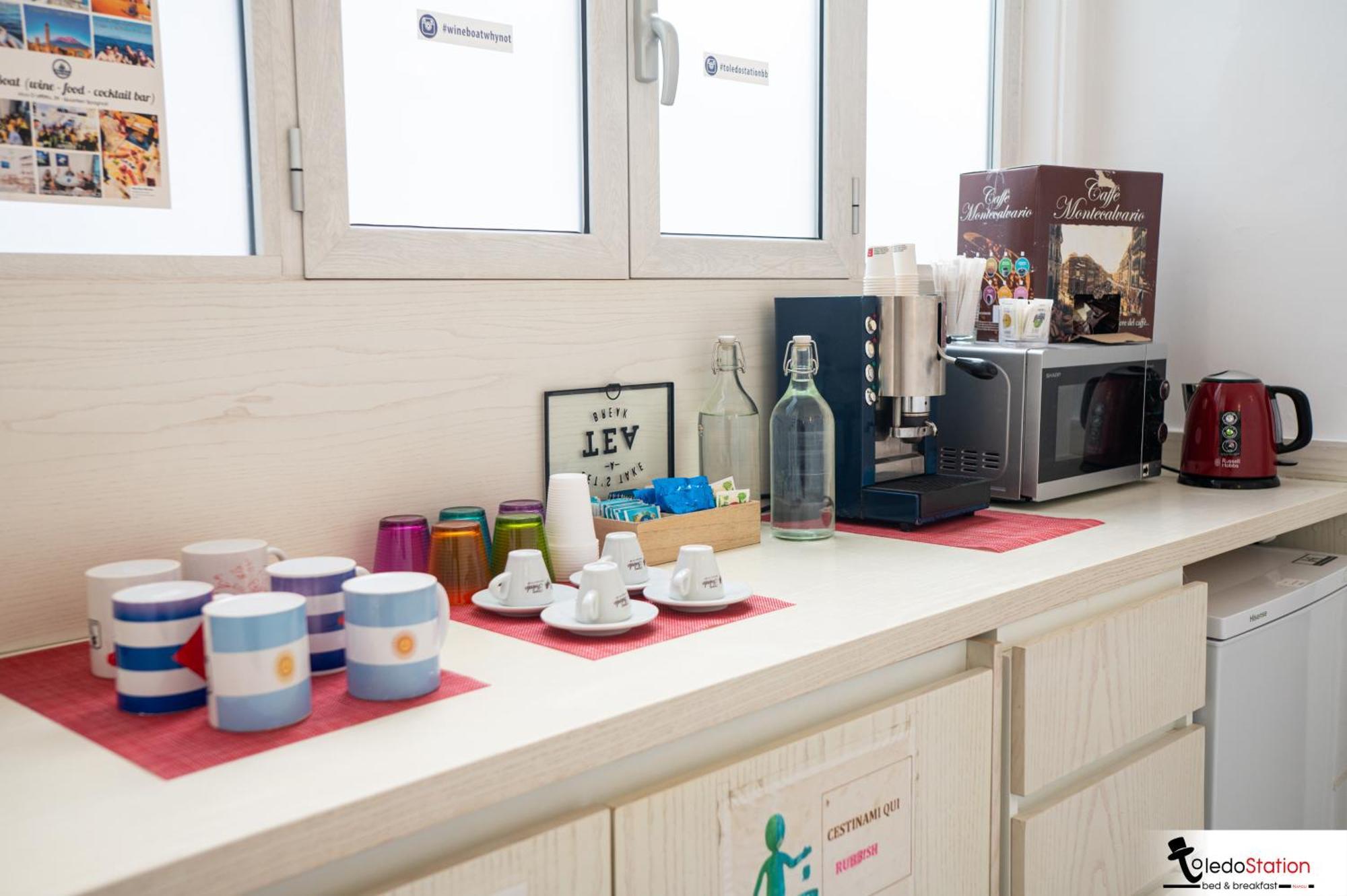 Toledostation B&B Napoli Eksteriør billede